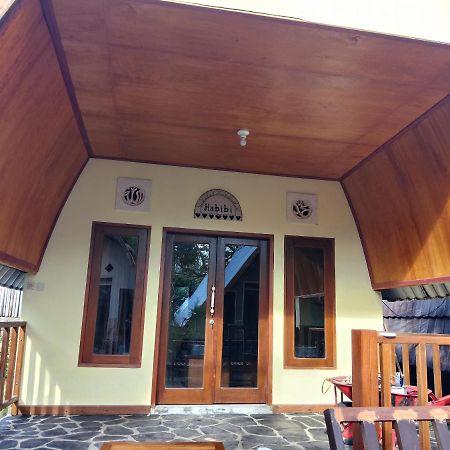 Two One Bungalow Gili Meno Exterior photo