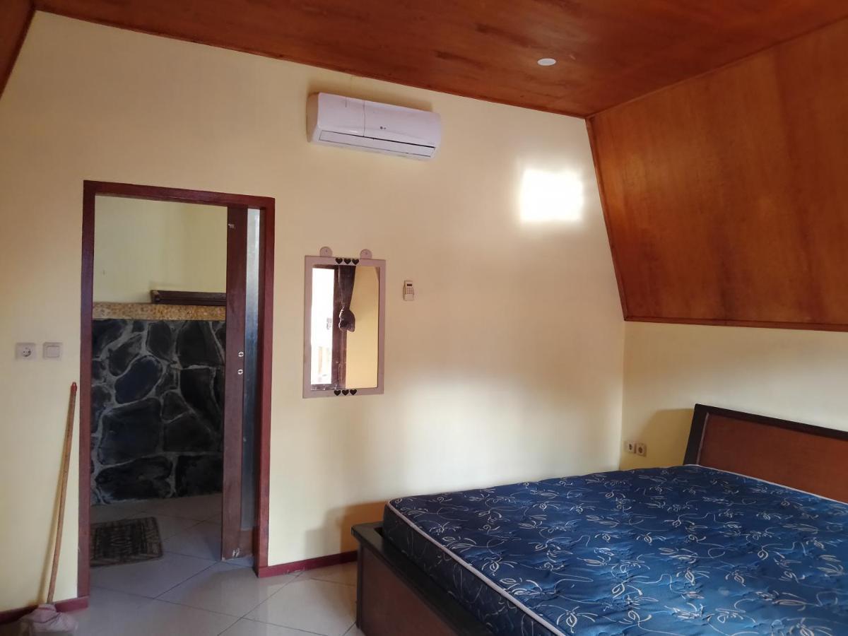 Two One Bungalow Gili Meno Exterior photo