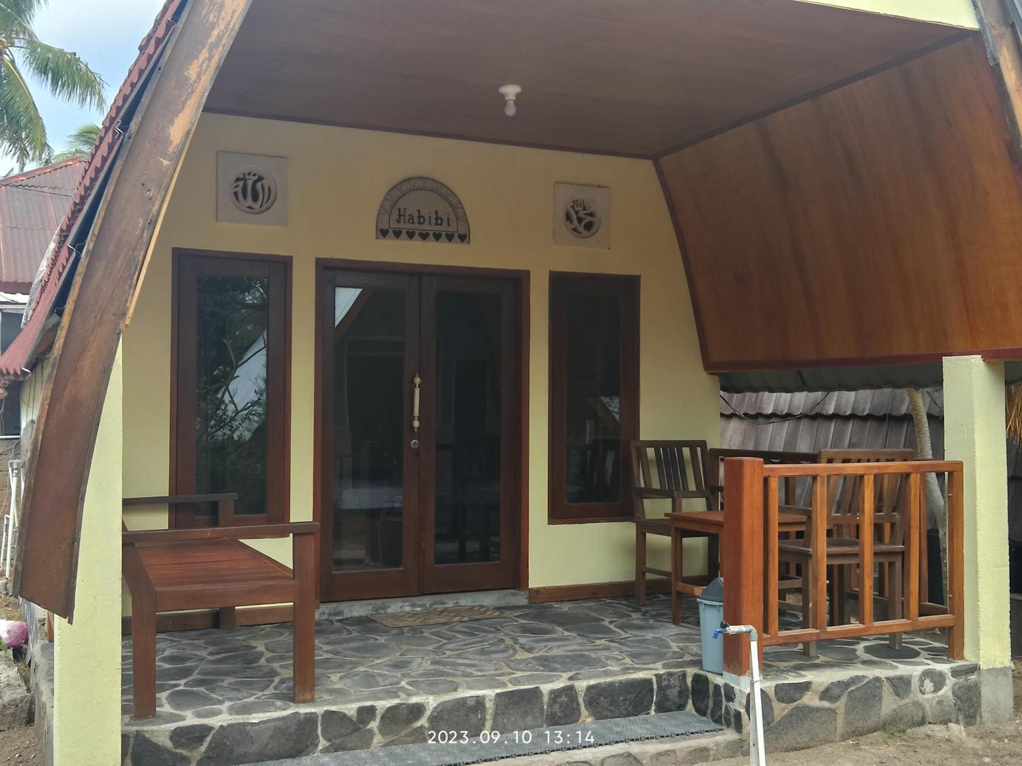 Two One Bungalow Gili Meno Exterior photo