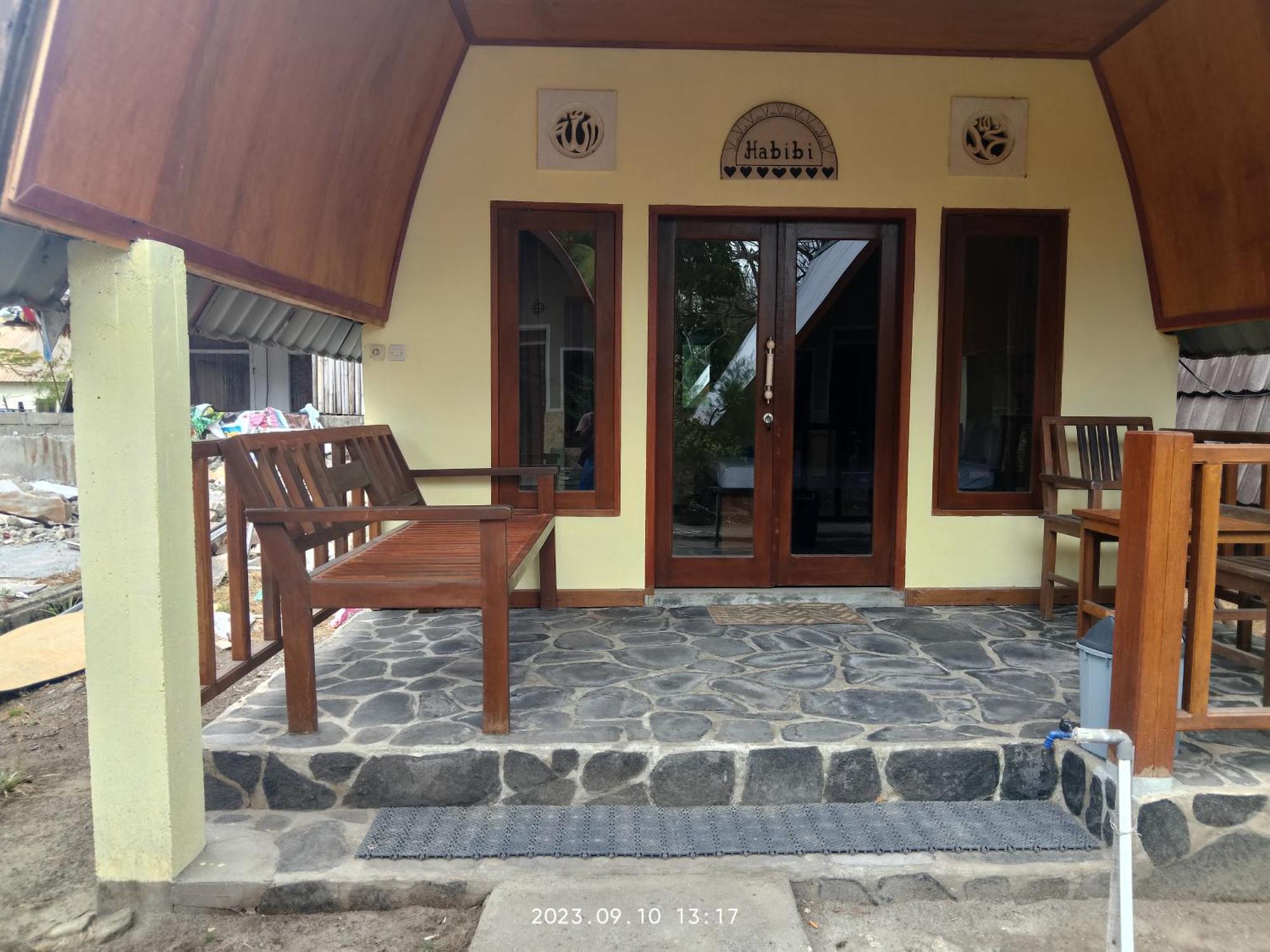 Two One Bungalow Gili Meno Exterior photo